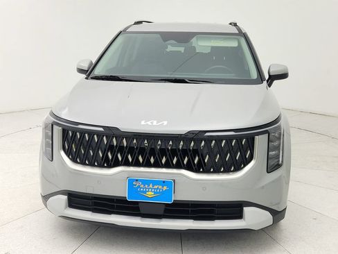Used 2026 Kia Carnival EX FWD image 2