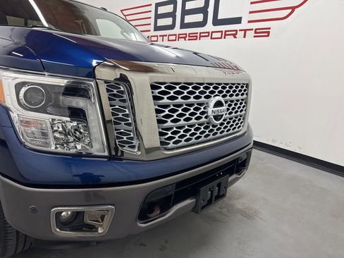 Used 2018 Nissan Titan Platinum Reserve AWD/4WD image 2