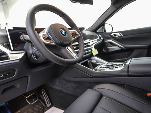 New 2026 BMW X6 M60i image 10