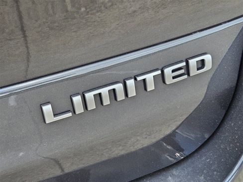 New 2025 Jeep Grand Cherokee L Limited image 12