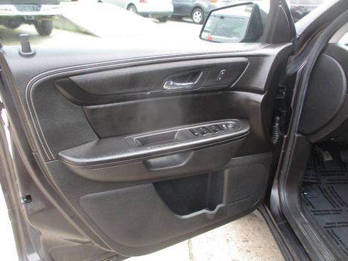 Used 2015 Chevrolet Traverse LT AWD/4WD image 10