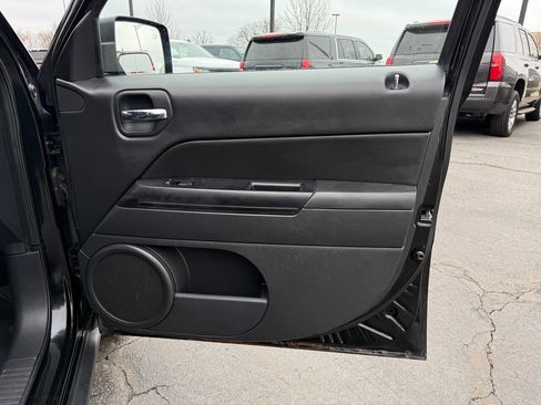 Used 2015 Jeep Patriot Sport w/ Power Value Group image 21