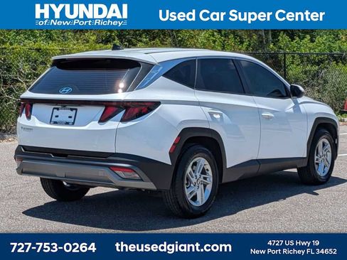 Certified 2025 Hyundai Tucson SE FWD image 5