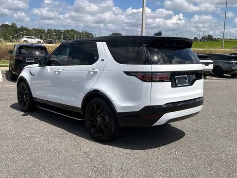 Used 2025 Land Rover Discovery Dynamic SE AWD/4WD image 4