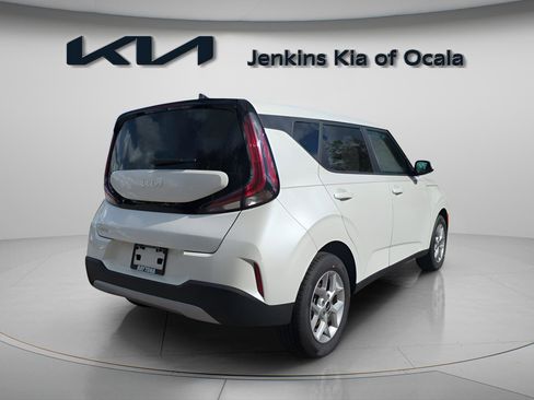 New 2025 Kia Soul LX image 5