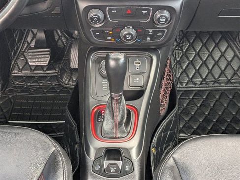 Used 2020 Jeep Compass Trailhawk image 23