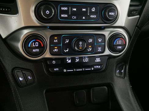 Used 2017 Chevrolet Tahoe LT w/ Luxury Package AWD/4WD image 23