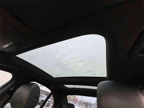 Used 2020 Mercedes-Benz C 300 4MATIC Sedan w/ Premium Package image 31