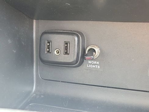 Used 2020 Chevrolet Colorado LT w/ Safety Package RWD image 27