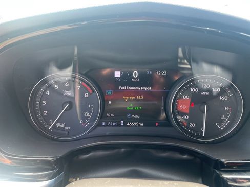 Used 2023 Cadillac XT6 Premium Luxury w/ Technology Package FWD image 25