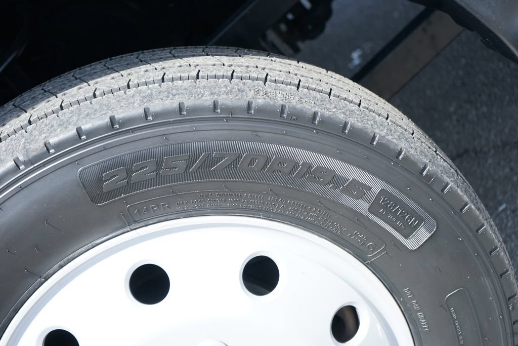 Used 2022 RAM 5500 Tradesman w/ Chrome Appearance Group AWD/4WD image 48