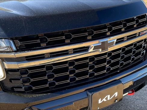 Used 2022 Chevrolet Tahoe Z71 image 32