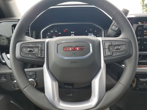 New 2026 GMC Sierra 1500 Elevation image 24