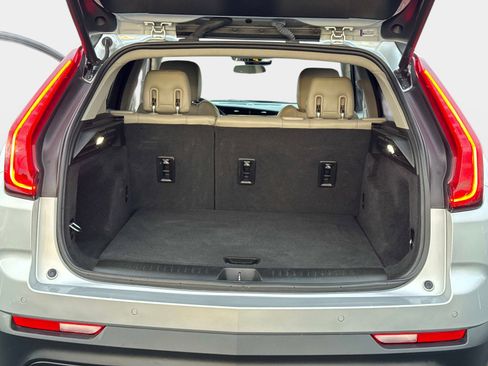 Used 2022 Cadillac XT4 Luxury image 16