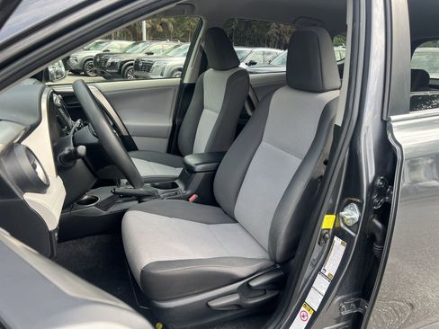 Used 2013 Toyota RAV4 LE AWD/4WD image 15