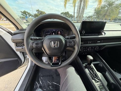 Certified 2024 Honda Accord EX image 12