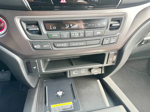 Used 2025 Honda Passport EX-L image 18