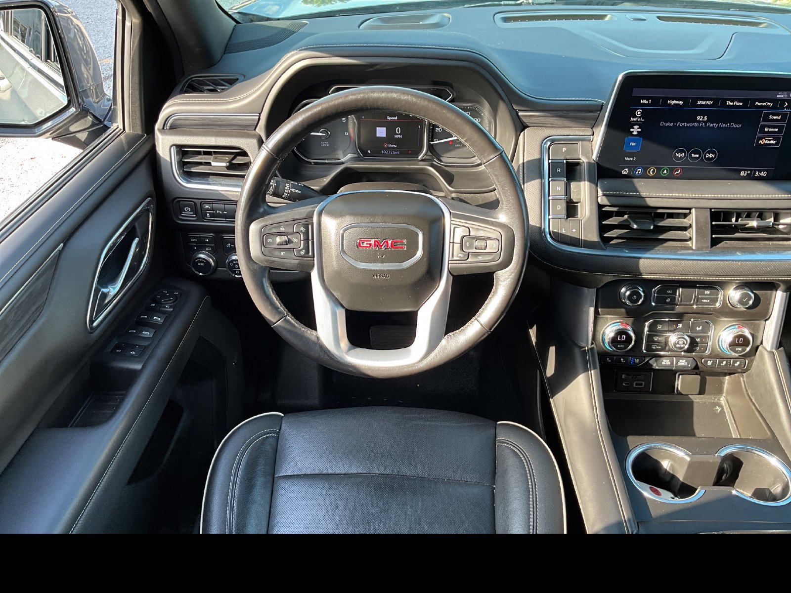 Used 2021 GMC Yukon XL SLT w/ SLT Premium Package AWD/4WD image 14