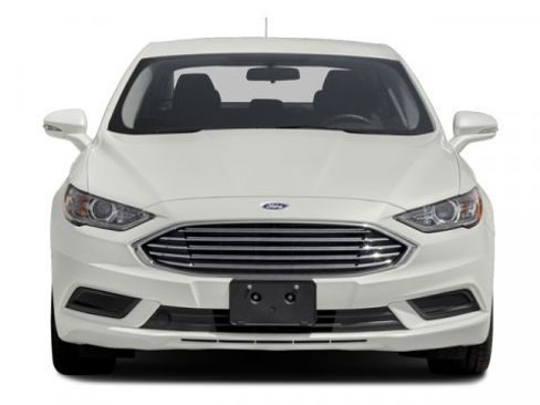 Used 2018 Ford Fusion SE w/ Fusion SE Technology Package image 4