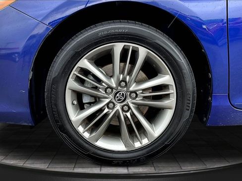 Used 2016 Toyota Camry SE image 9