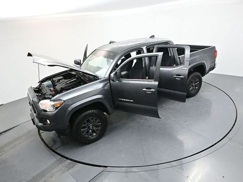 Used 2023 Toyota Tacoma SR5 image 40