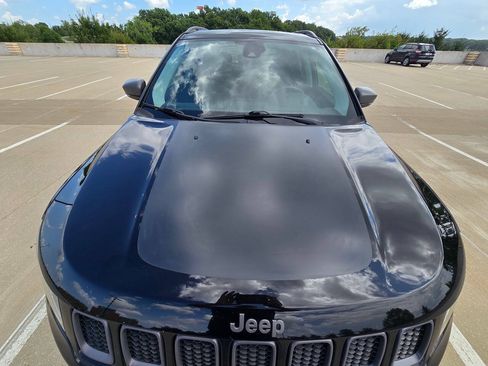 Used 2019 Jeep Compass Trailhawk w/ Cold Weather Group AWD/4WD image 12