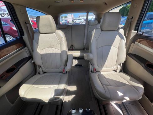 Used 2011 Buick Enclave CXL AWD/4WD image 27