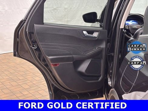 Certified 2022 Ford Escape Titanium w/ Class II Trailer Tow Package image 11