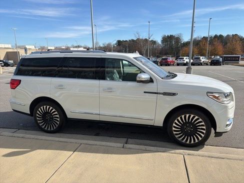 Used 2020 Lincoln Navigator Black Label image 17
