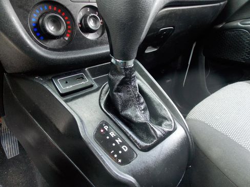 Used 2019 RAM ProMaster City Tradesman FWD image 11