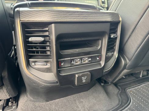 Used 2019 RAM 1500 Limited w/ Advanced Safety Group AWD/4WD image 19