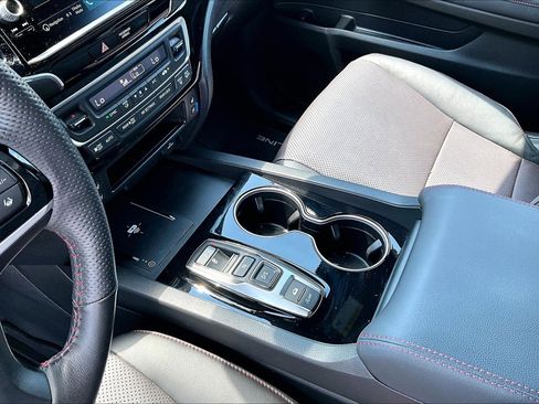 Used 2025 Honda Ridgeline Black Edition image 19