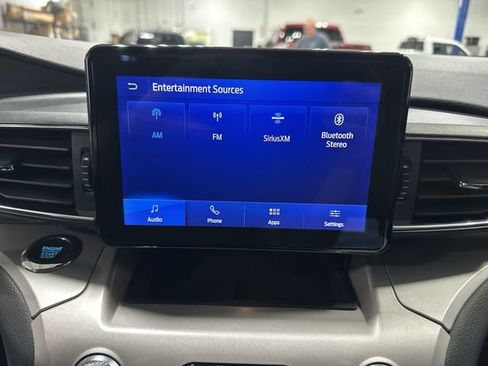 Used 2023 Ford Explorer XLT w/ Equipment Group 202A AWD/4WD image 16