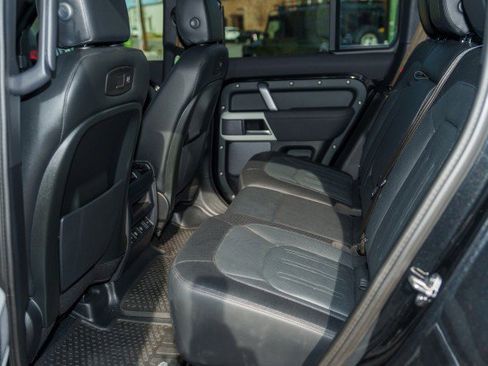 Used 2022 Land Rover Defender 110 X-Dynamic SE image 23