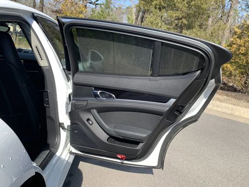 Used 2013 Porsche Panamera image 30