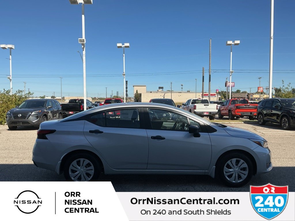 Used 2025 Nissan Versa S w/ Trunk Package FWD image 4