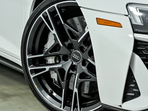Used 2020 Audi R8 V10 performance AWD/4WD image 4