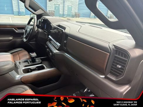 Used 2023 Chevrolet Silverado 1500 High Country RWD image 36