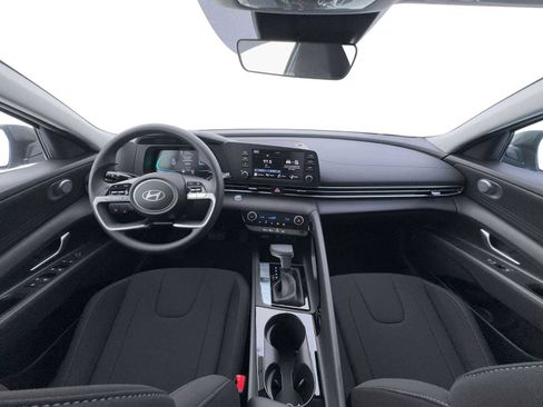 New 2026 Hyundai Elantra Blue image 13