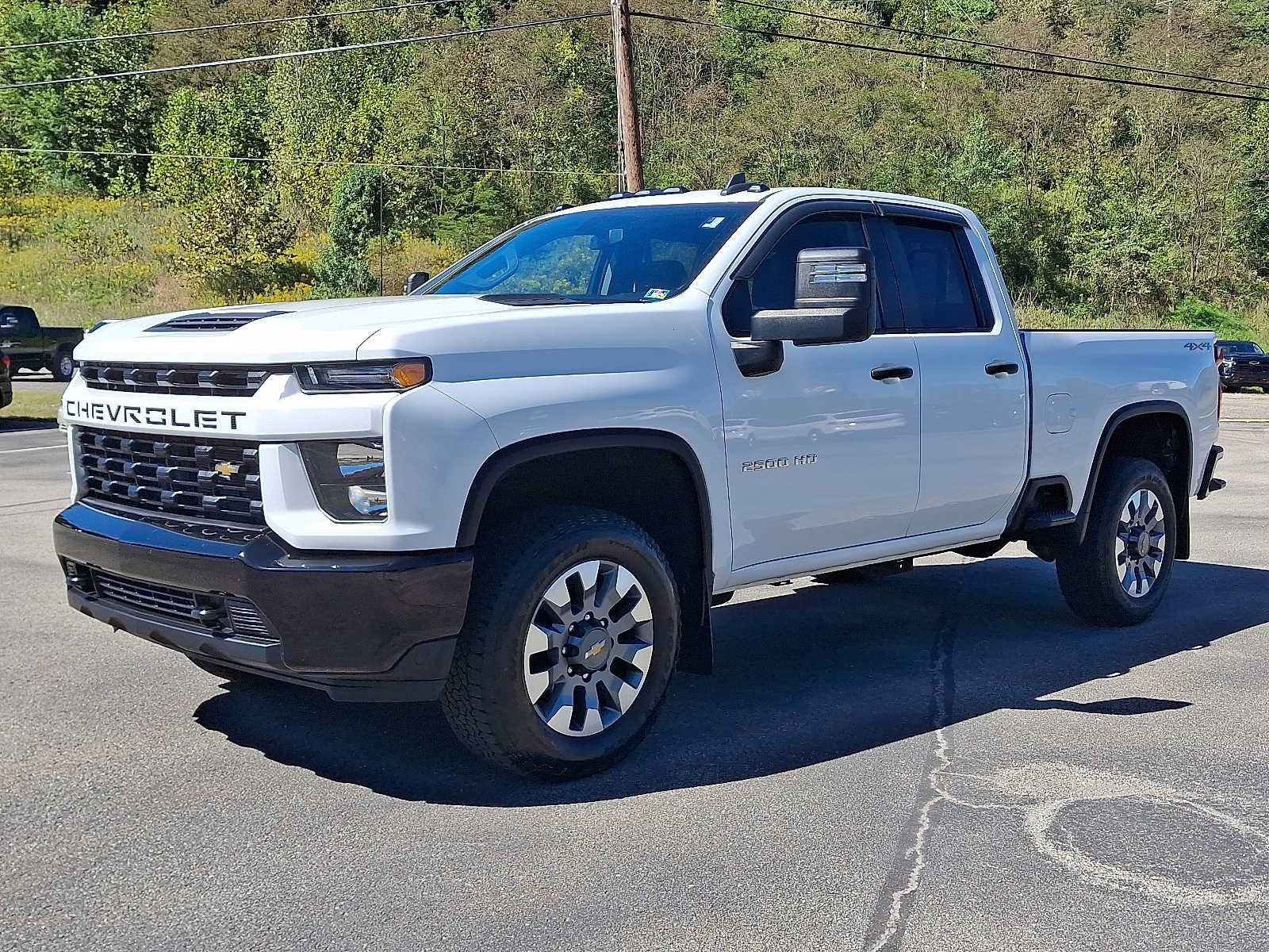Used 2023 Chevrolet Silverado 2500 Custom w/ Custom Convenience Package AWD/4WD image 3