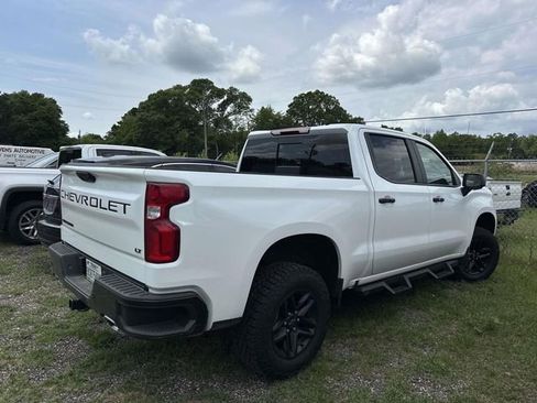 Used 2026 Chevrolet Silverado 1500 LT Trail Boss w/ LT Trail Boss Premium Package AWD/4WD image 17
