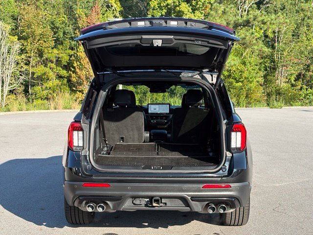 Used 2025 Ford Explorer ST RWD image 23