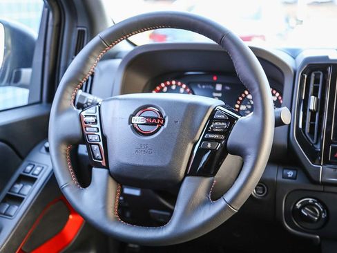 New 2025 Nissan Frontier PRO-4X w/ Pro Premium Package AWD/4WD image 17