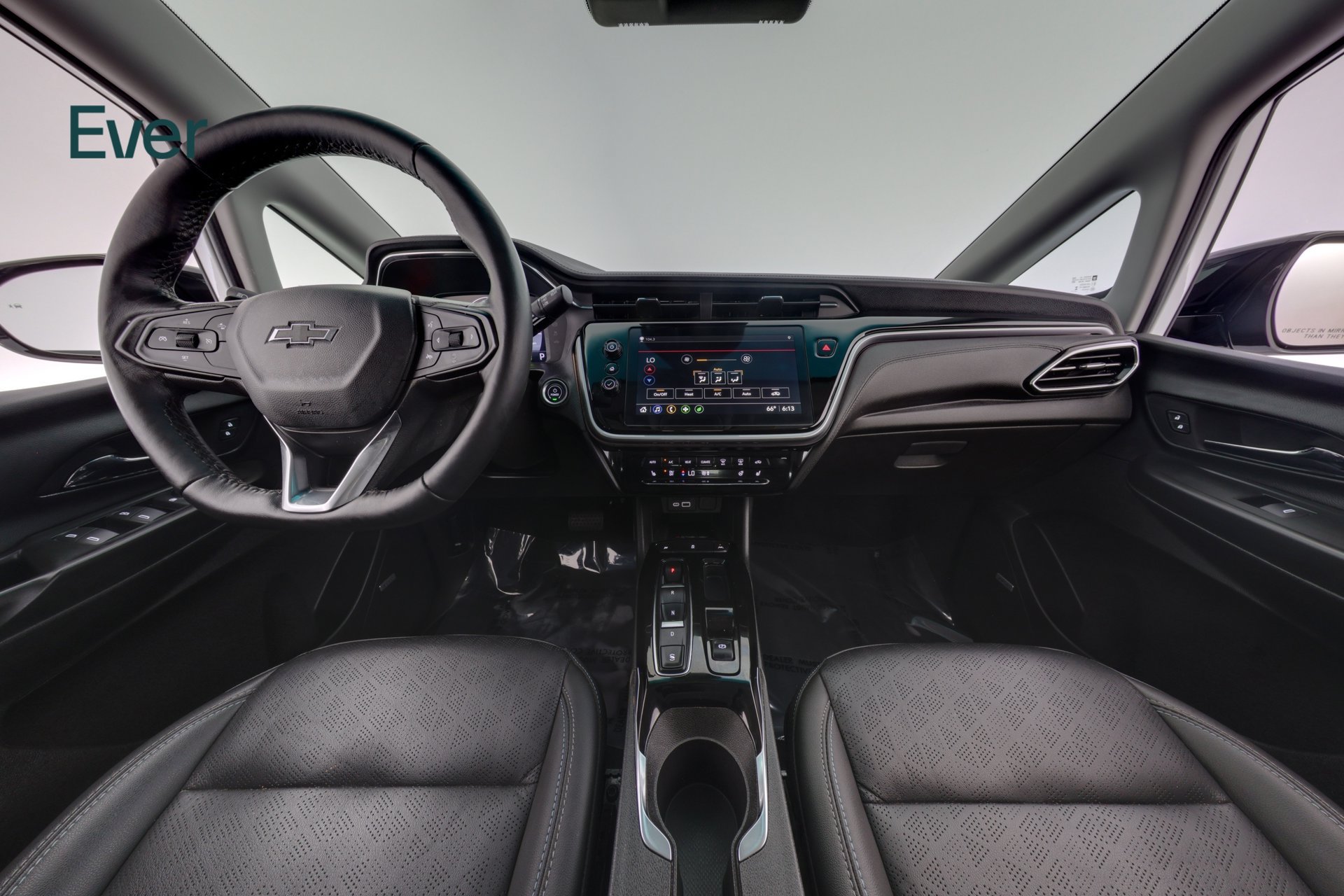 Used 2023 Chevrolet Bolt LT w/ Infotainment Package FWD image 26