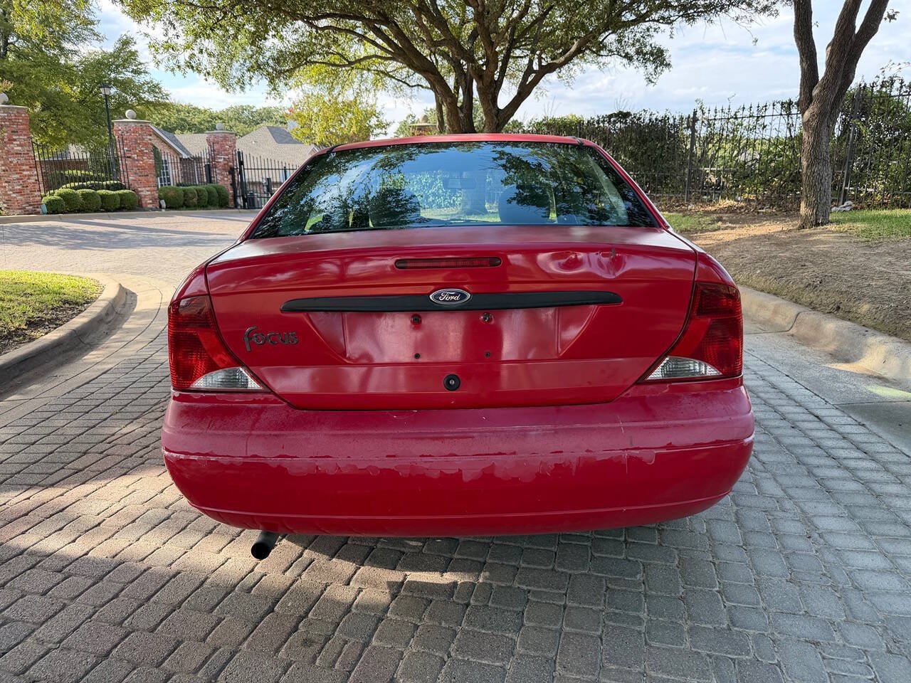 Used 2002 Ford Focus LX FWD image 5