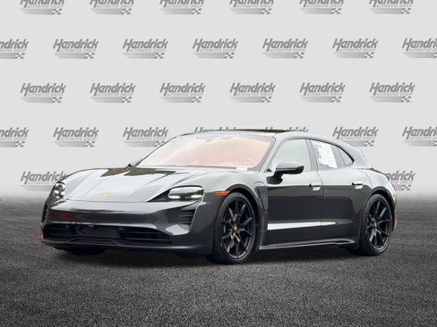 Used 2023 Porsche Taycan GTS image 9