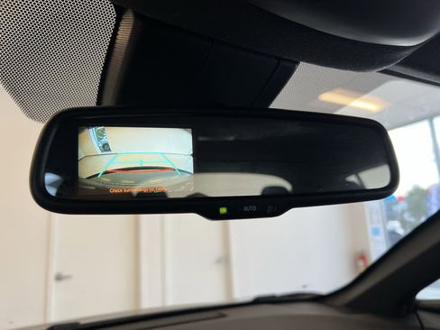 Used 2018 Toyota C-HR XLE image 16