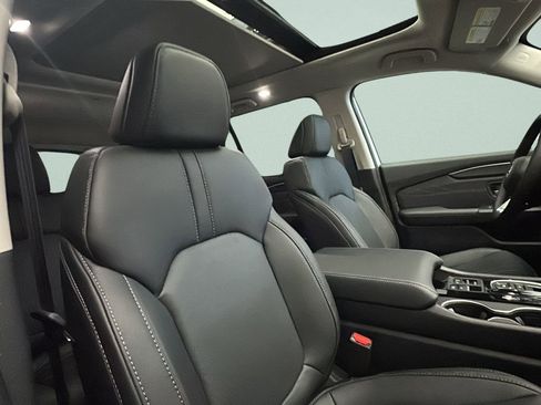 New 2026 Honda Pilot Touring image 17