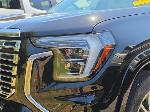 Used 2026 GMC Terrain Denali AWD/4WD image 9