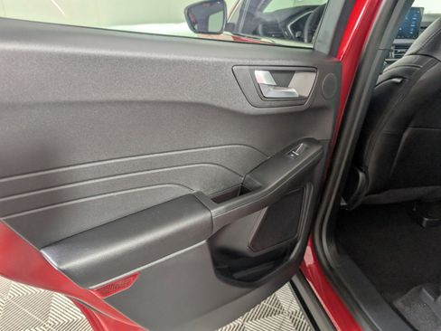 New 2025 Ford Escape SE w/ PHEV Premium Package image 7